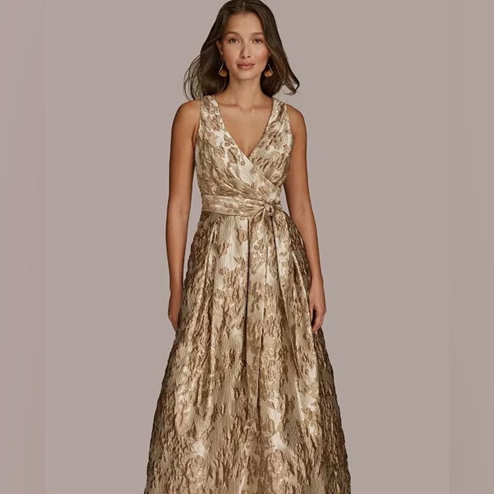 NWT Donna Karan New York Women's Metallic Brocade Gown  Size 2 - Picture 4 of 16